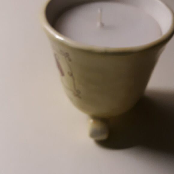 Candle   - Picture 5 of 6